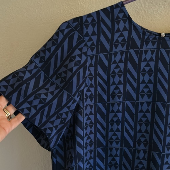Chevron top. Great condition - Picture 2 of 5